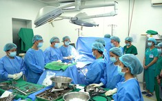 “Đêm trắng” ở Chợ Rẫy: Bản hùng ca từ những trái tim thứ hai