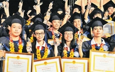 Thu hút nhân tài trong bối cảnh đột phá phát triển giáo dục, đào tạo, khoa học, công nghệ
