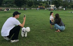 4 kiểu cha mẹ khiến con không kiếm nổi tiền