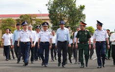 Tổng Bí thư Tô Lâm thăm, làm việc với Bộ Tư lệnh Vùng Cảnh sát biển 4