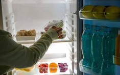 2 vợ chồng ngoài 50 tuổi cùng lúc phát hiện ung thư gan, bác sĩ cảnh báo: Bỏ ngay 3 loại thực phẩm này đi, để trong tủ lạnh cũng không được!