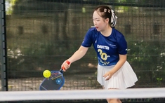 Dân văn phòng "nghiện" pickleball, “đau nhưng ham”, bác sĩ nhắc 1 việc