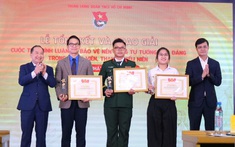 Trao giải Cuộc thi bảo vệ nền tảng tư tưởng của Đảng lần đầu tiên trong thanh thiếu niên