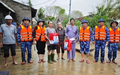 Những bước chân đi về phía nhân dân