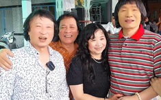 Em trai NSND Minh Vương về nước gặp anh, nói cuộc sống ở nước ngoài