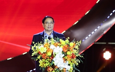 Thủ tướng kêu gọi chung sức đồng lòng, đồng cam cộng khổ, chia sẻ với đồng bào miền Trung