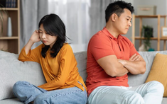 Lương chồng cả trăm triệu nhưng vợ tháng nào cũng phải "giật gấu vá vai": Lý do sốc óc