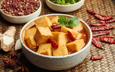 Người phụ nữ 40 tuổi ăn đậu phụ mỗi ngày, sau 2 năm đi khám bác sĩ nhìn kết quả đứng hình