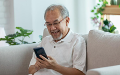 Bố chồng phát hiện ra niềm vui mới khiến vợ chồng tôi lao đao, hốt hoảng với những lần thay ông trả tiền