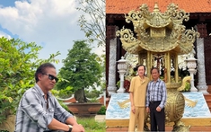 Chế Linh về Việt Nam, thăm nhà thờ Tổ của Hoài Linh và nói 1 điều