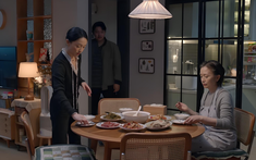 Mẹ chồng lương hưu 3 triệu nhưng mỗi tháng tiêu hết 30 triệu, đi du lịch tốn hàng trăm triệu, tôi thắc mắc tiền đâu thì ngớ người khi biết sự thật