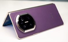 Huawei, Samsung và Apple chạy đua điện thoại gập