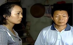 Nữ sinh thi đỗ ĐH danh tiếng rồi lén nhận cha ruột là đại gia, biết sự thật, cha nuôi bật khóc: "Trả lại tôi phí nuôi dưỡng!"