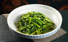 10 loại rau dễ ngậm thuốc trừ sâu nhất chợ, chọn mua nhớ chú ý 4 điểm này