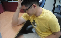 Người đàn ông ngứa ngáy vùng kín, vừa cởi quần ra, bác sĩ choáng váng vì… thứ bò lúc nhúc bên trong