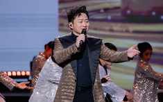 Tùng Dương: "Tôi gác lại những gì thuộc về cá nhân để thăng hoa với mọi người dân Việt Nam"