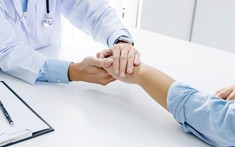 3 tháng đổi 20 người yêu, chàng trai ngoài 20 tuổi phải cấp tốc đi gặp bác sĩ