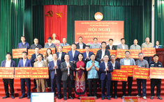 
Trao tặng 17 bộ máy tính - chung tay thúc đẩy chuyển đổi số tại xã Lâm Thao tỉnh Bắc Ninh 