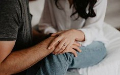 Trưa mùng 1 phát hiện chồng làm vài hành động lạ, tôi hiểu ngay cục tiền tháng trước ở đâu ra