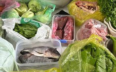 Được bố mẹ gửi thực phẩm đều đặn mỗi tháng nhưng vợ chồng tôi vẫn tiêu hết 18 triệu, lúc biết chuyện, ai cũng sốc