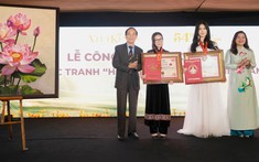 Phúc Anh và dự án “54 dân tộc Việt Nam” nhận kỷ lục Việt Nam với bức tranh hoa sen