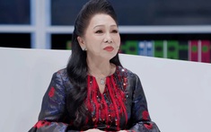Nữ NSND là tiến sĩ đầu tiên nói thẳng: "Giờ nổi tiếng chưa chắc đã giàu vì toàn nổi nhờ điều này"