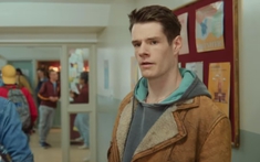 Xem phim Sex Education, người làm cha mẹ ai cũng nên nhìn lại chính mình để biết vì sao con hư, con nổi loạn