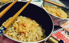 Bác sĩ cảnh báo cách ăn mì khiến đường huyết tăng vọt, ngang với uống cả 1 chai nước ngọt