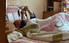 Chỉ nhìn 3 thứ trong phòng, cụ ông thuê giúp việc lương 50 triệu/tháng tin chắc mình "thắng đời"