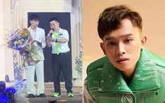 Hồ Văn Cường nhận tiền mặt cả trăm triệu đồng trên sân khấu