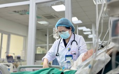 Người đàn ông 35 tuổi mất phản xạ thở, nhiễm độc toàn thân dữ dội: Thủ phạm khiến bác sĩ cảnh báo đỏ