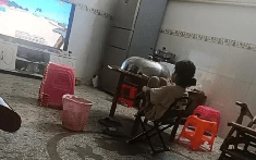 Điều đầu tiên mà trẻ làm khi đi học về quyết định con bạn là "học sinh giỏi" hay "học sinh kém"!