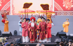 Mãn nhãn với màn diễu hành Việt phục quy mô lớn: Khi Bảo Tín Mạnh Hải hiện thực hóa giấc mơ văn hóa