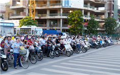 Hà Nội từng phạt 42.240 trường hợp vi phạm, con số giảm 'sốc' thế nào sau 45 ngày áp dụng Nghị định 168?