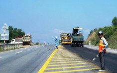 Khẩn trương sửa chữa hư hỏng mặt đường tuyến cao tốc Nội Bài-Lào Cai ngay trong tháng 2
