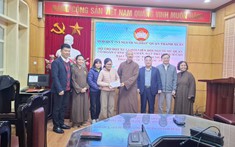 Quận Thanh Xuân: Trao hỗ trợ, khen thưởng cho nữ sinh khiếm thị đạt thành tích xuất sắc
