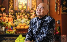 Danh hài Xuân Hinh phá lệ, lần đầu làm việc này ở tuổi U70: "Vất vả nhưng mà thích lắm"