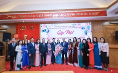 Công đoàn Ban Tuyên giáo và Dân vận Trung ương tổ chức gặp mặt kỷ niệm Ngày Quốc tế Phụ nữ 8/3
