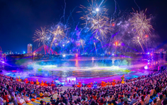 Chợ đêm VUI-Fest Cát Bà có gì mà dân chơi hệ "sống xanh" thích thú đến vậy?