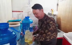Nam nghệ sĩ làm bưng bê quán cơm: "Tôi mua miếng đất đó không phải xây nhà mà xây mộ cho tôi"