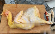 Phần thịt gà dinh dưỡng "đắt hơn giá vàng" nhưng lại hay bị người Việt vứt bỏ