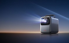 Chiếc máy chiếu di động 4K này dùng cả tản nhiệt nước như máy tính bàn