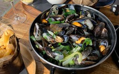 Đi chợ gặp loại hải sản giá rẻ này tranh nhau cũng phải mua: Vừa ngon còn là “kho dinh dưỡng”, phòng đủ thứ bệnh