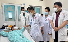 Tài xế “bụng bia” mang khối bướu 8kg trong bụng: Ca mổ nghẹt thở tại Bệnh viện Bình Dân cứu một mạng người