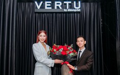 Siêu mẫu Lan Khuê làm đại sứ thương hiệu cho hãng điện thoại xa xỉ tại Việt Nam