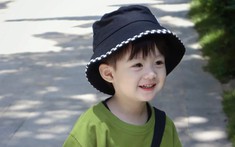 Nếu không muốn con trai lớn lên thiếu chính kiến, cái gì cũng mẹ, không dám tự quyết định điều gì thì mẹ đừng nên nói với con những lời này