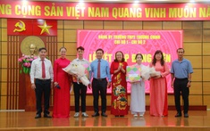 Tự hào thế hệ trẻ: Lễ kết nạp Đảng cho học sinh Trường trung học phổ thông Trường Chinh
