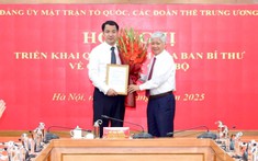 Đồng chí Ngô Văn Cương giữ chức Phó Bí thư chuyên trách Đảng ủy Mặt trận Tổ quốc, các đoàn thể Trung ương