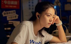 Mẹ chồng tôi đam mê xem bói đến mức về nhà bắt cháu nội không được ăn thịt