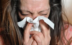 Không biết mình bị cảm lạnh hay hi88 com, bác sĩ: Cảnh giác nếu có "những" triệu chứng này
